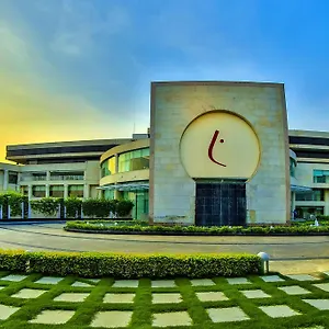 The Lalit ***** Чандигарх